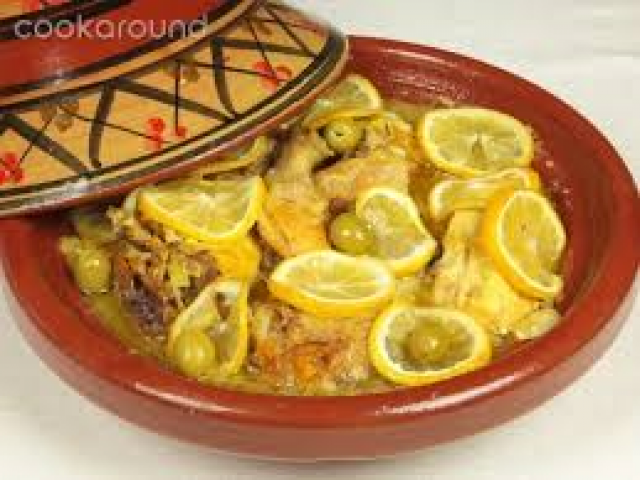 Tagine Di Limoni Preservati E Olive Viaggiamo