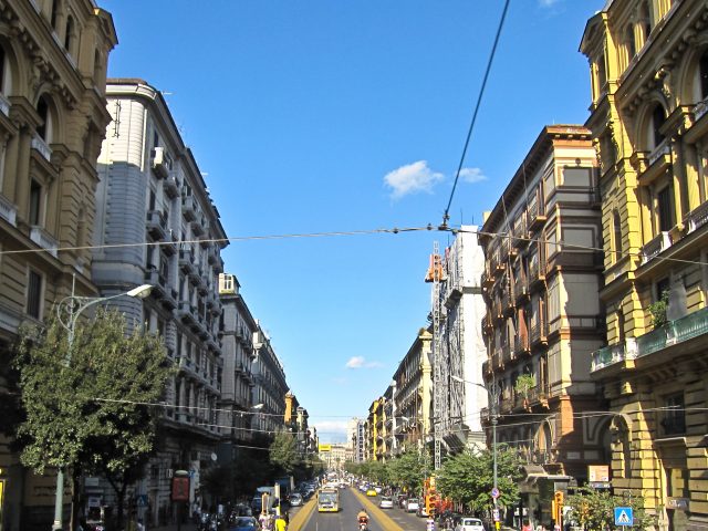 Le strade dello shopping a Napoli