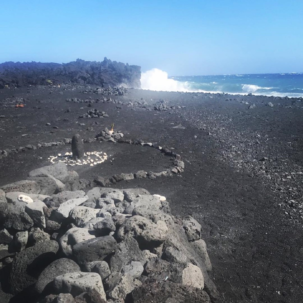 La Spiaggia Nera Delle Hawaii Nata Dalleruzione Di Un