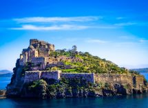 castello aragonese ischia storia