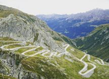 passo del mortirolo in moto