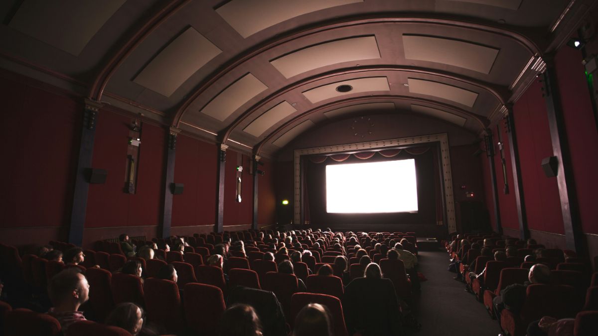 Cinema illuminato a gas, in Inghilterra